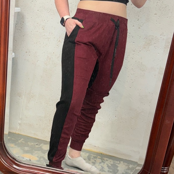 Lime & Vine Kay Harem Pants Joggers in Burgundy New With Tags Size Medium - Picture 15 of 15